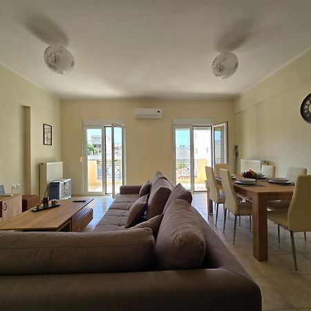 Maria Beach Apartement In Korinth! Exteriör bild